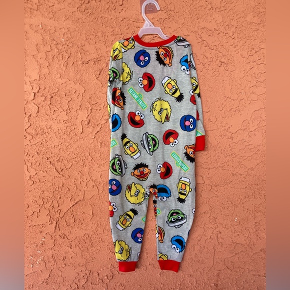 Sesame street footless onesie - Picture 2 of 3